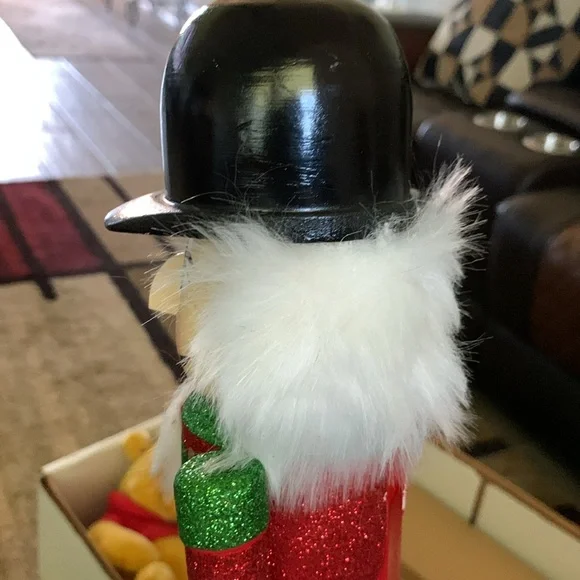 NWT beautiful Nutcracker - Picture 7 of 9